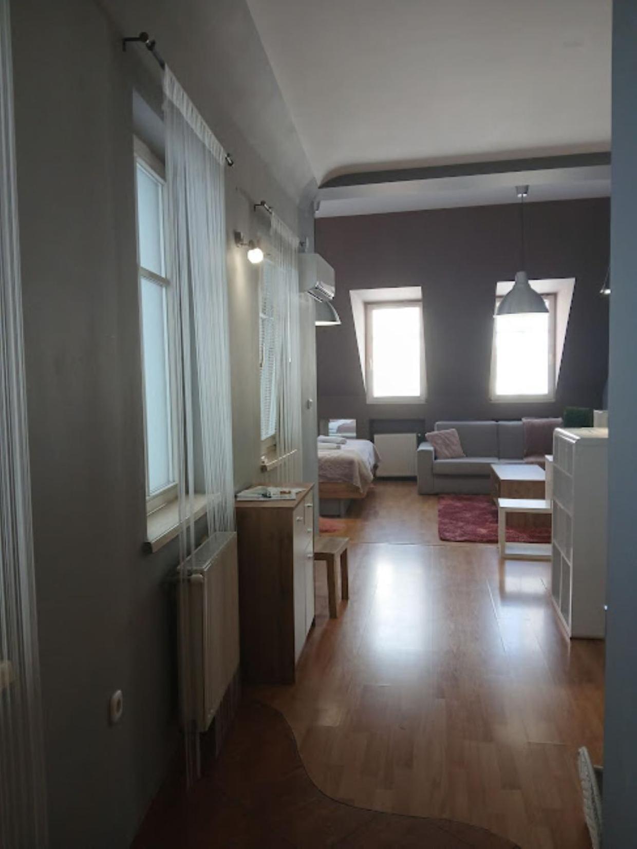 Soda apartman Gyor Bagian luar foto
