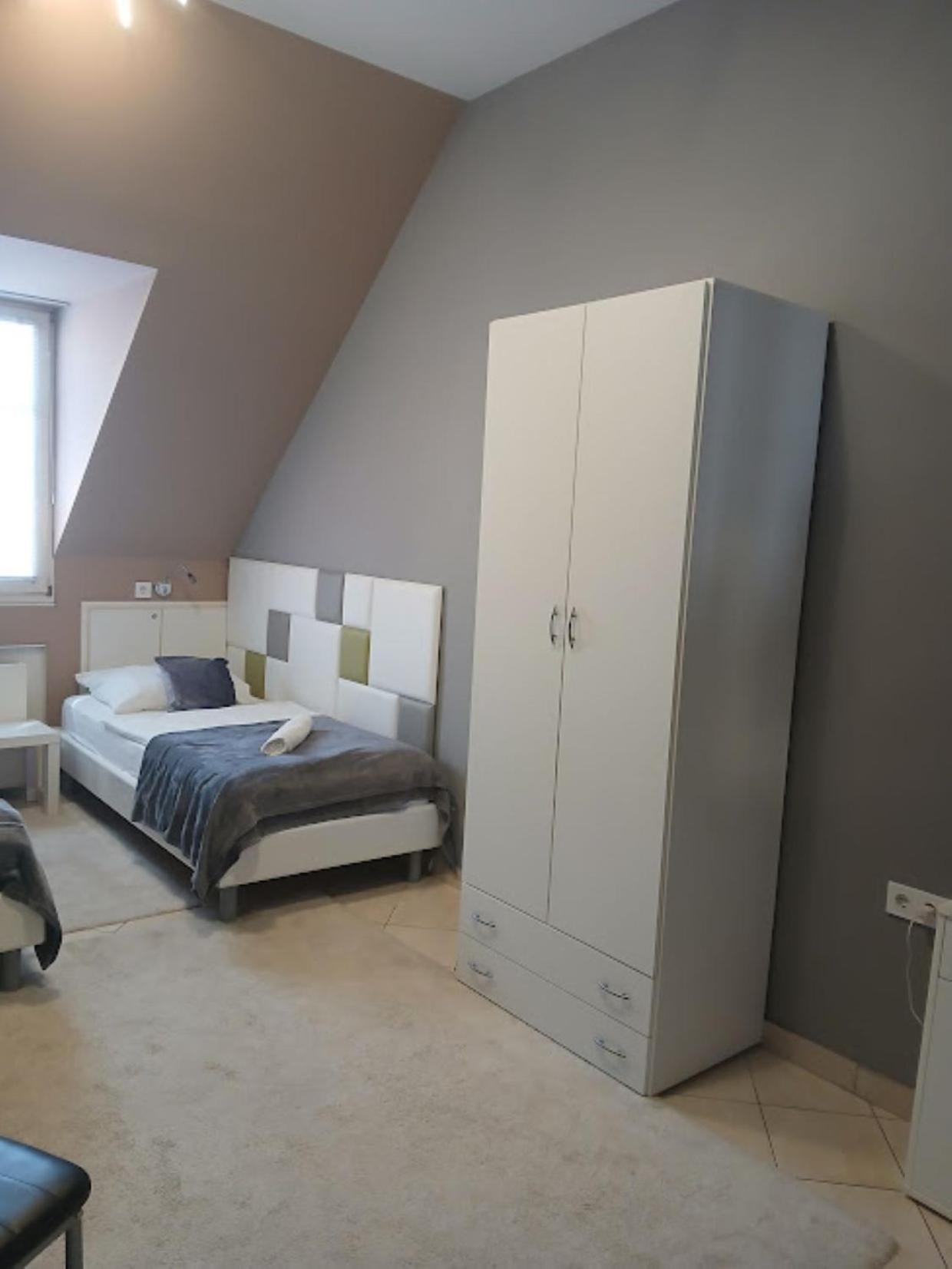 Soda apartman Gyor Bagian luar foto
